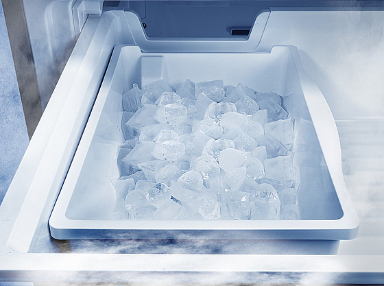 Hisense ���� 3 ����� ULTIMATE RT102S ���� 765 � �����